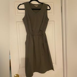Duluth Trading co Green Travel Dress